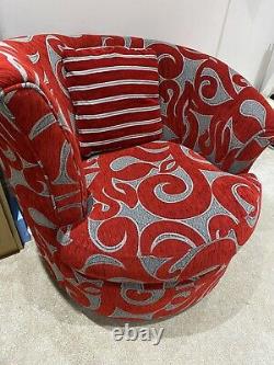 Minimalistic Swirling Accent Chair + Cushion Red & Grey- PERFECT CONDITION