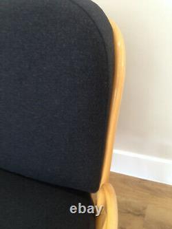 Un Nouveau Set De Cushions Pour Un Chair Ercol Jubilee En Fabricant Wool Ou Linen MIX